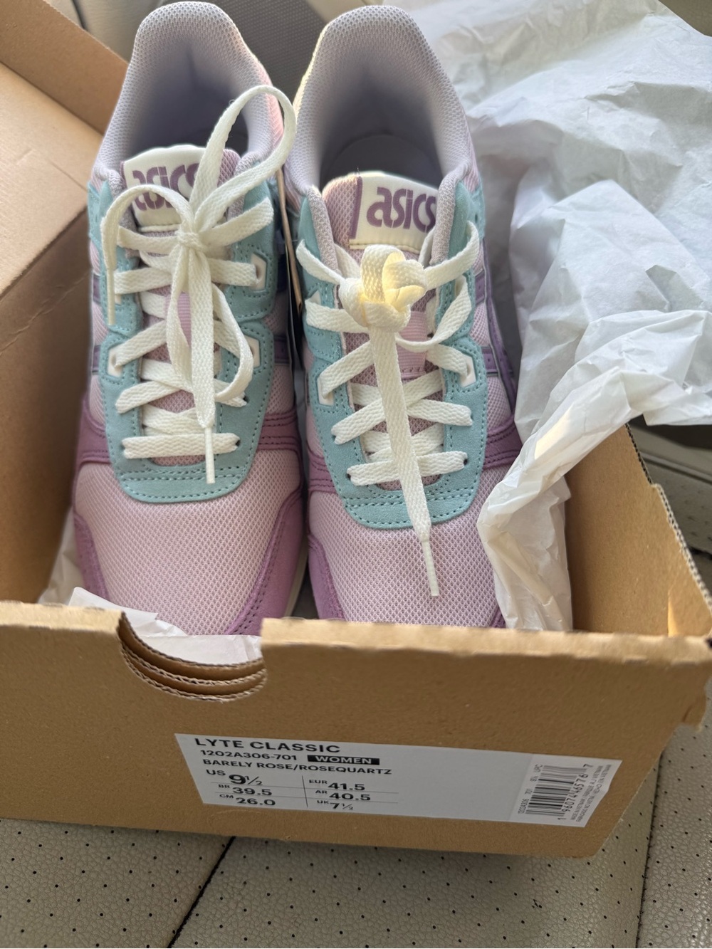 ASICS LYTE CLASSICS Women “Barely Rose/Rosequartz size 9.5 Brand New In Box